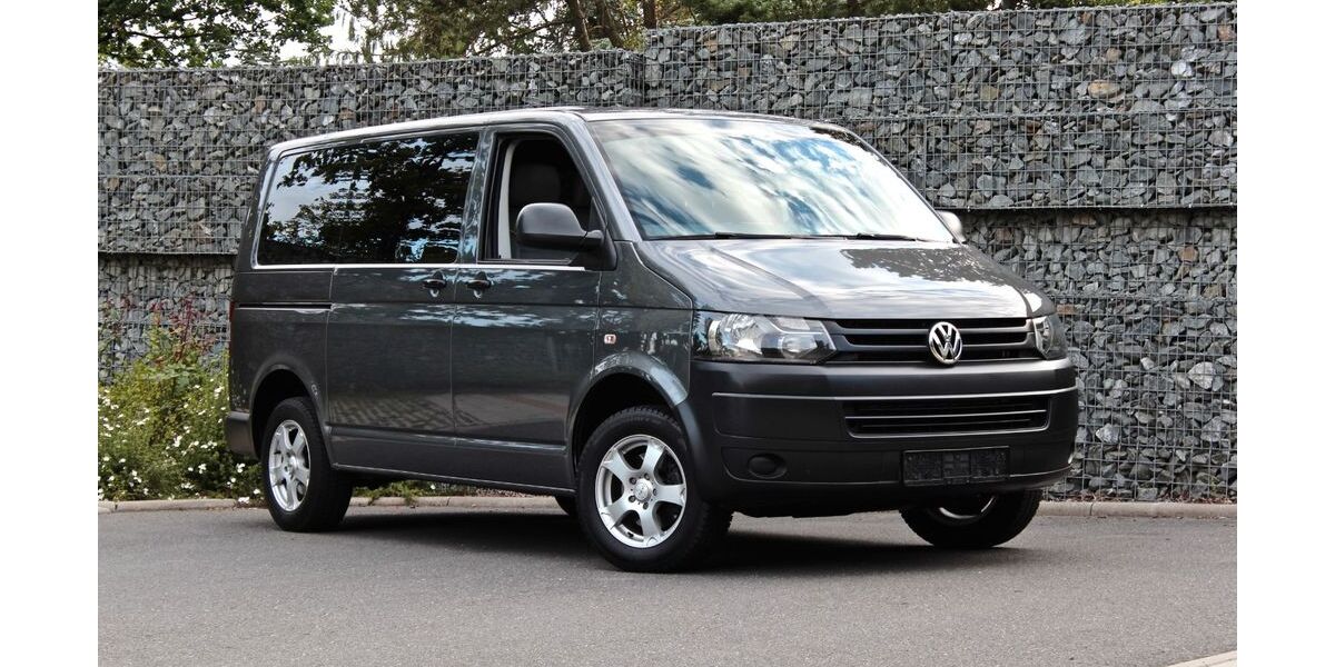 VW T5 Transporter 180.000 km 16.600 &euro; Bayreuth 95445