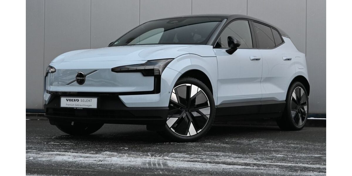 Volvo EX30 9.884 km 37.890 &euro; Paderborn 33106