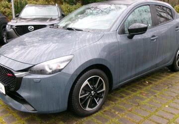 Mazda 2 22.079 km 20.990 &euro; Berlin 13407