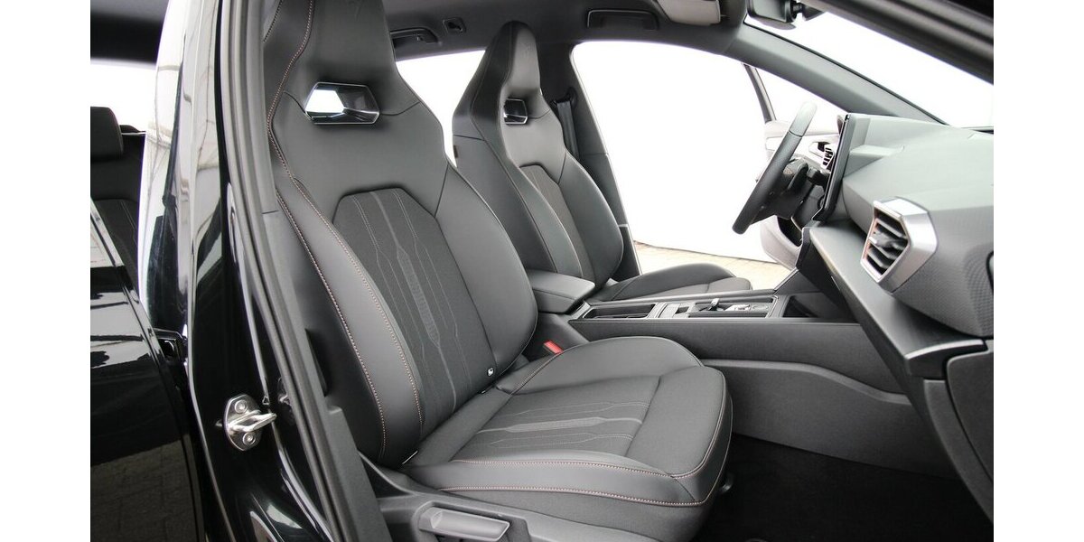 Cupra Leon Sportstourer e-HYBRID 6-DSG NAVI+LED+KAMERA 14.723 km 27.900 &euro; Hagenow 19230