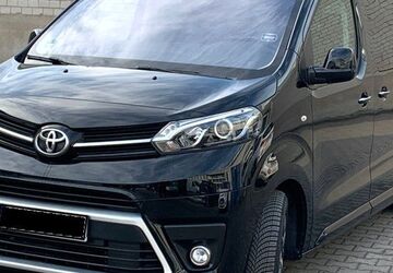 Toyota Proace (Verso) 31.000 km 42.500 &euro; Berlin 13403