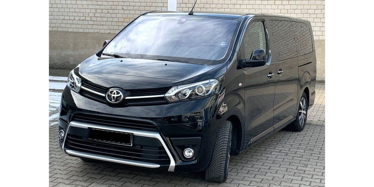 Toyota Proace (Verso) 31.000 km 42.500 &euro; Berlin 13403