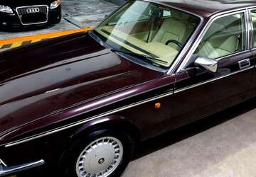 Jaguar Daimler 59.800 km 21.900 &euro; Hamburg 22337