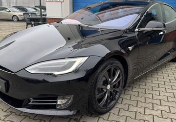 Tesla Model S 342.000 km 16.950 &euro; Losser 