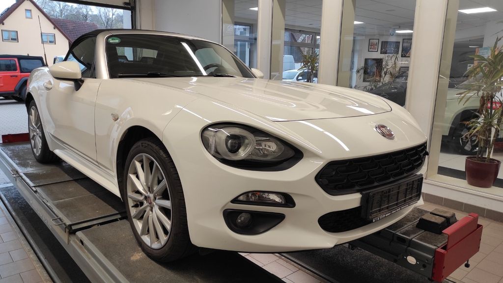 Fiat 124 Spider 85.000 km 17.450 &euro; Gersthofen/Batzenhofen 86368