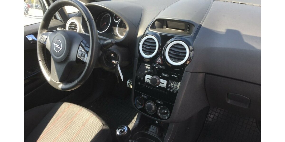 Opel Corsa Edition,Klima,Alu,el.Fh. usw.! 124.000 km 4.750 &euro; Himmelkron 95502