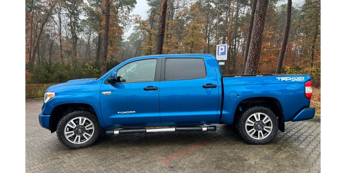 Toyota Tundra 187.000 km 22.000 &euro; Wieleń 64-73