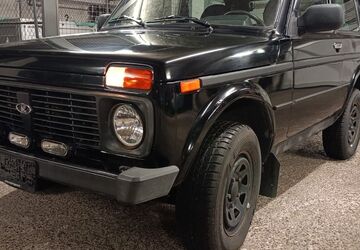 Lada Niva 52.000 km 6.750 &euro; Augsburgg 86157
