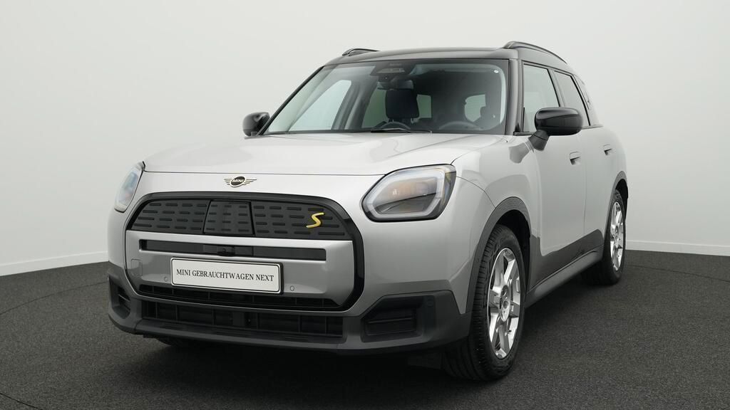 Mini Countryman SE (Cooper) 9.226 km 39.514 &euro; Würzburg 97076