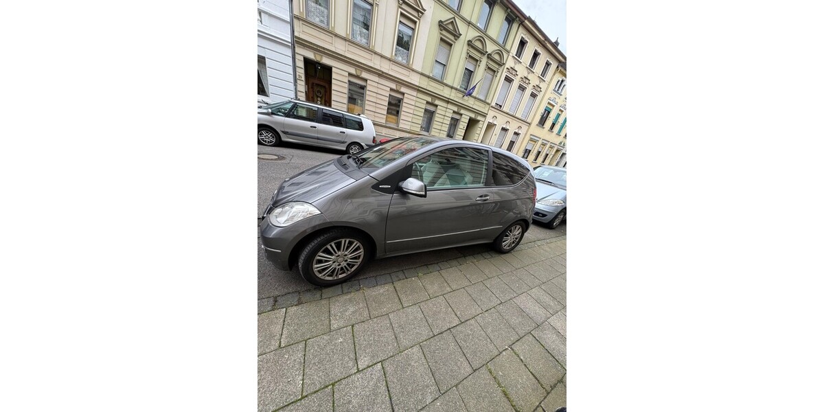 Mercedes-Benz A 170 130.000 km 6.950 &euro; Mönchengladbach 41061