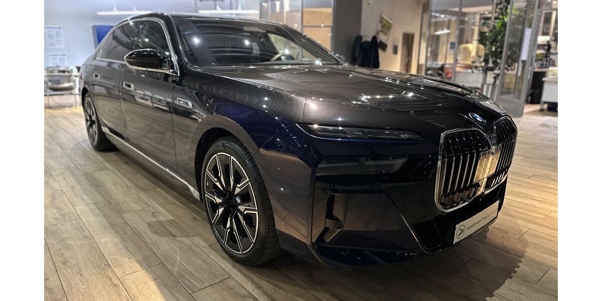 BMW i7 15.789 km 129.599 &euro; Goslar 38644