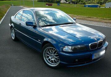 BMW 323 157.000 km 9.500 &euro; Singen 78224