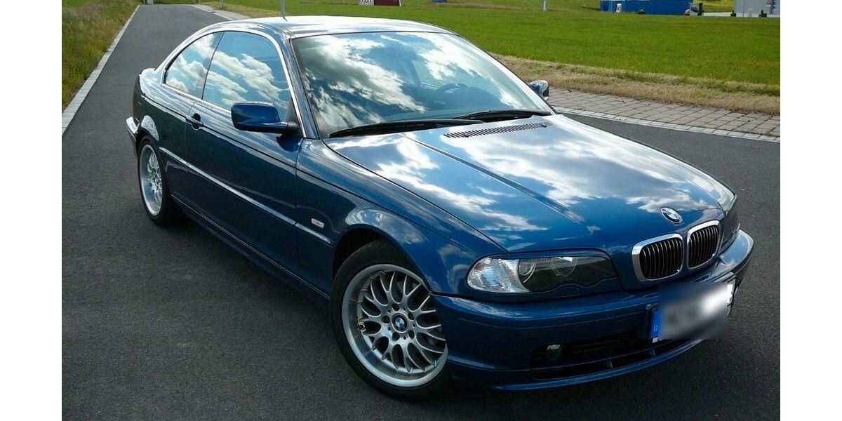 BMW 323 157.000 km 9.500 &euro; Singen 78224