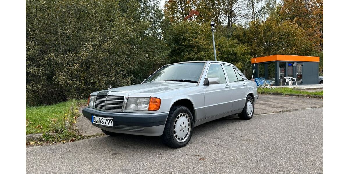Mercedes-Benz 190 96.000 km 8.900 &euro; Albstadt 72458