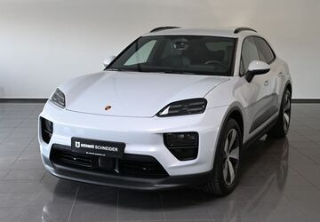 Porsche Macan 6.846 km 74.750 &euro; Paderborn 33100