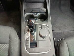 BMW 118 i Advantage Steptronic |NAVI|Kamera|SHZ|LED| 75.511 km 20.560 &euro; Höhenkirchen-Siegertsbrun 85635