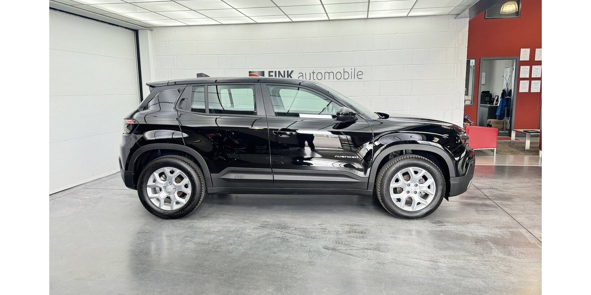 Jeep Avenger 1.2 Altitude Kamera JBL Soundsystem 27.213 km 19.760 &euro; Lich 35423