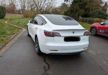 Tesla Model 3 74.800 km 25.000 &euro; Büttelborn 64572