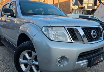 Nissan Pathfinder 280.000 km 7.950 &euro; Lippstadt 59557