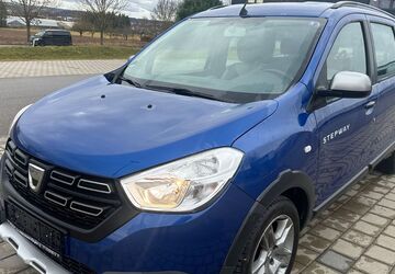 Dacia Lodgy 72.077 km 14.390 &euro; Schönaich 71101
