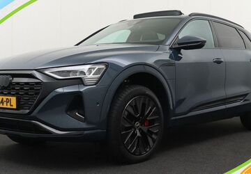 Audi Q8 e-tron 37.056 km 51.425 &euro; Alphen aan den Rijn 