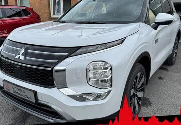 Mitsubishi Outlander 4.000 km 49.600 &euro; Warendorf 48231