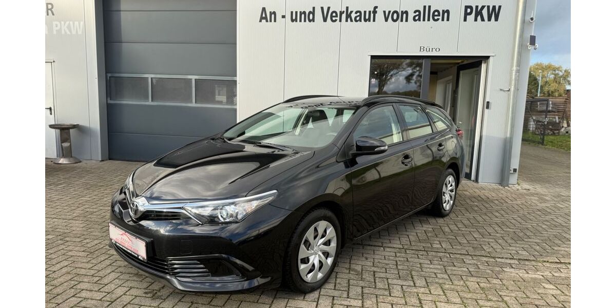 Toyota Auris 96.940 km 10.900 &euro; Bedburg-Hau 47551