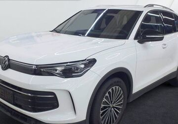 VW Tiguan 26.065 km 36.970 &euro; Neutraubling 93073
