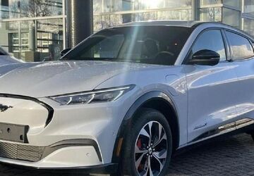 Ford Mustang Mach-E 22.000 km 40.900 &euro; Oldenburg 26125