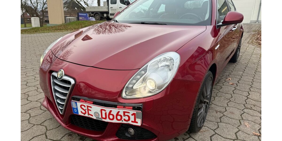Alfa Romeo Giulietta 191.790 km 5.900 &euro; Trappenkamp 24610