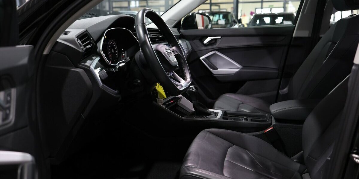 Audi Q3 40 TDI QUATTRO ADVANCED MATRIX-LED,VOLL-LEDER 86.000 km 31.444 &euro; Hamm 59077