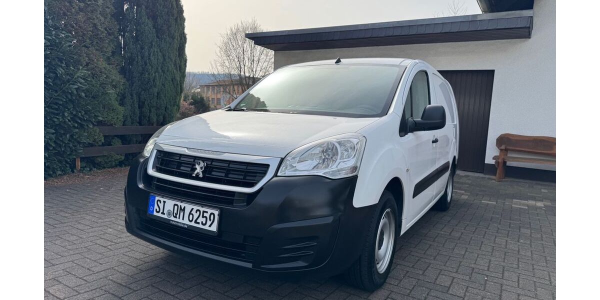 Peugeot Partner 90.550 km 14.161 &euro; Freudenberg 57258