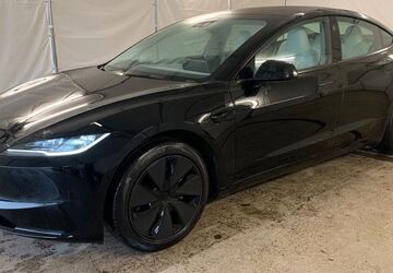 Tesla Model 3 55.000 km 33.950 &euro; Steinbach-Hallenberg OT Herges-Hallenberg 98587
