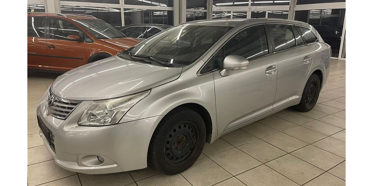 Toyota Avensis 222.600 km 4.399 &euro; Siehdichum OT Pohlitz 15890