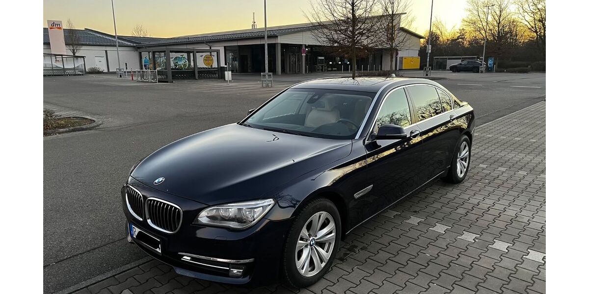 BMW 730 270.552 km 22.999 &euro; Regenstauf 93128