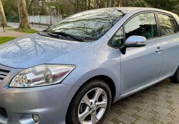 Toyota Auris 86.600 km 7.000 &euro; Gelsenkirchen 45888