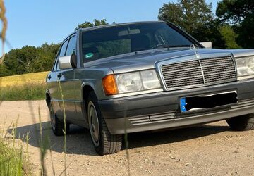 Mercedes-Benz 190 174.900 km 8.900 &euro; Selent 24238