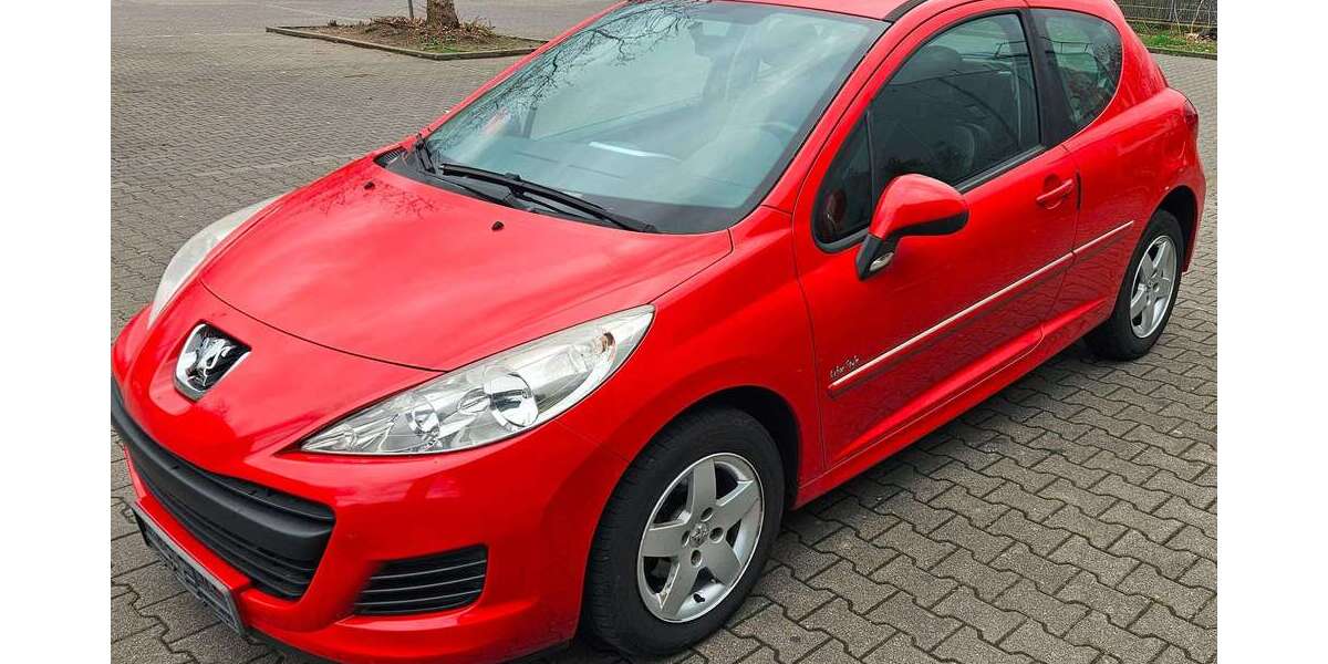 Peugeot 207 97.021 km 3.700 &euro; Frankfurt Am Main 65933