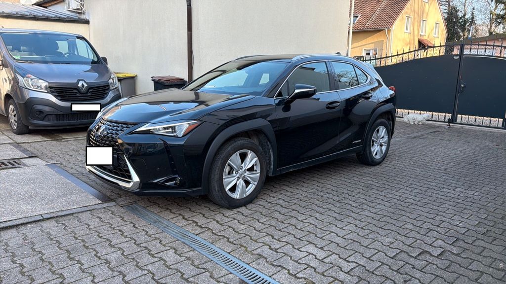 Lexus UX 52.000 km 26.179 &euro; Bottrop 46240