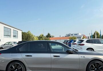 BMW M760 47.235 km 134.990 &euro; Hanau/Nähe Airport Frankfurt/M 63456