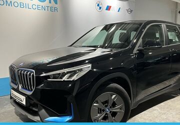 BMW iX1 19.877 km 33.890 &euro; Münsingen 72525