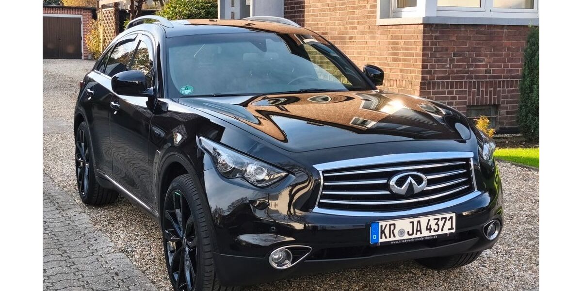 INFINITI QX70 94.000 km 21.998 &euro; Krefeld 47804