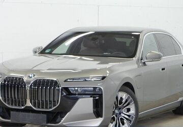 BMW 750 14.995 km 97.990 &euro; Hamm 59071