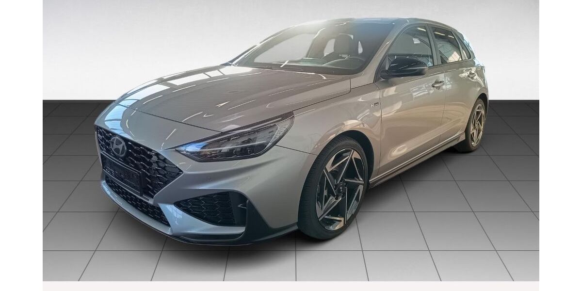 Hyundai i30 16.800 km 24.460 &euro; Coburg 96450