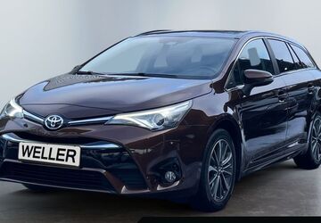 Toyota Avensis 111.270 km 17.149 &euro; Herford 32049
