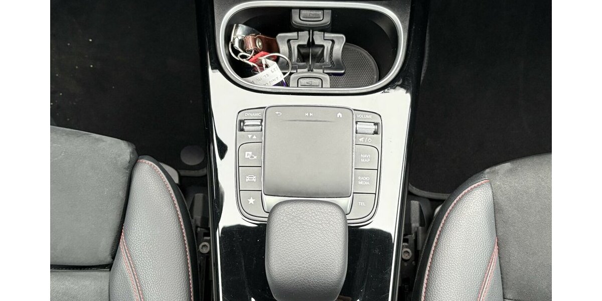 Mercedes-Benz CLA 200 CDI AMG 4MATIC/360°/HEADUP/PANO/NAVI/DAB 115.106 km 32.900 &euro; Villingen-Schwenningen 78054