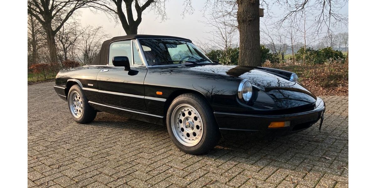 Alfa Romeo Spider 66.000 km 20.900 &euro; Mariënvelde 