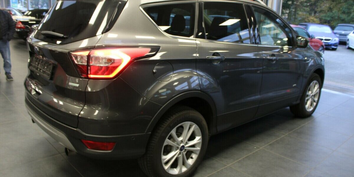Ford Kuga 1.5 EcoBoost 4x4 Aut. Titanium 97.755 km 15.980 &euro; Euskirchen 53881