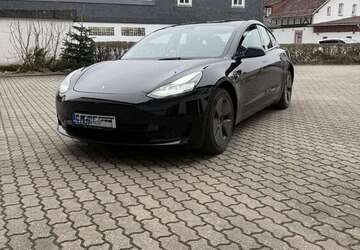 Tesla Model 3 31.000 km 27.500 &euro; Ahorn 96482