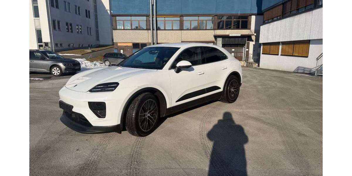Porsche Macan 13.970 km 81.900 &euro; Pegnitz 91257